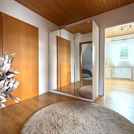 Gemuetliche 아파트 *